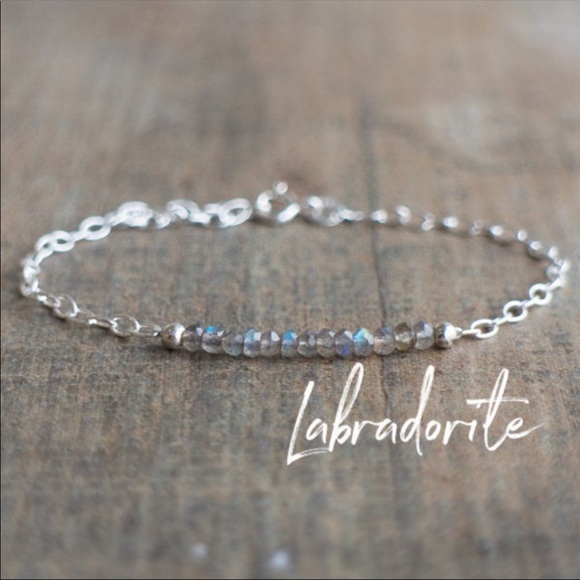 Lamora Jewelry - Labradorite Sterling Silver Bar Bracelet